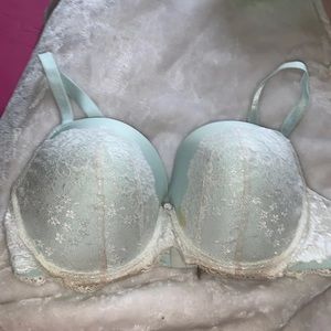 Victoria’s Secret Dream Angels bra 38DD